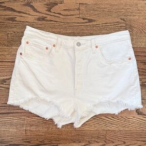 Levi's 501 High Rise Denim Shorts Womens 32 White Raw Hem Button Fly Stretch